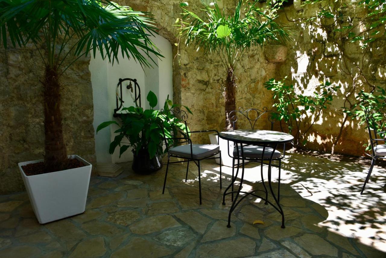 Villa Giardino Heritage Boutique Hotel Bol Buitenkant foto